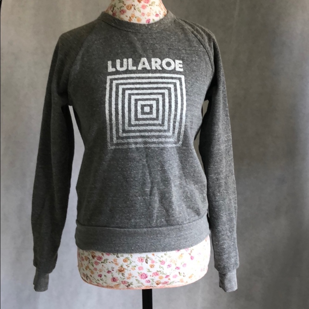 LULaRoe Women’s long sleeve top Sz XS